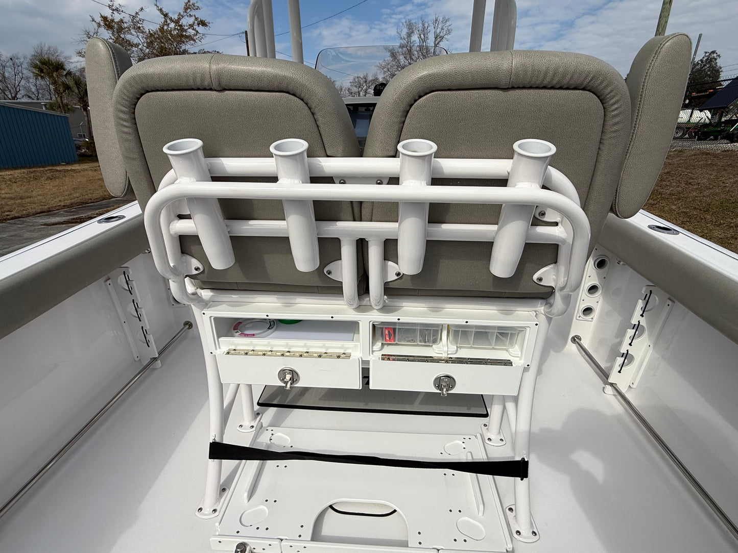 2023 Sportsman 232 Open Platinum