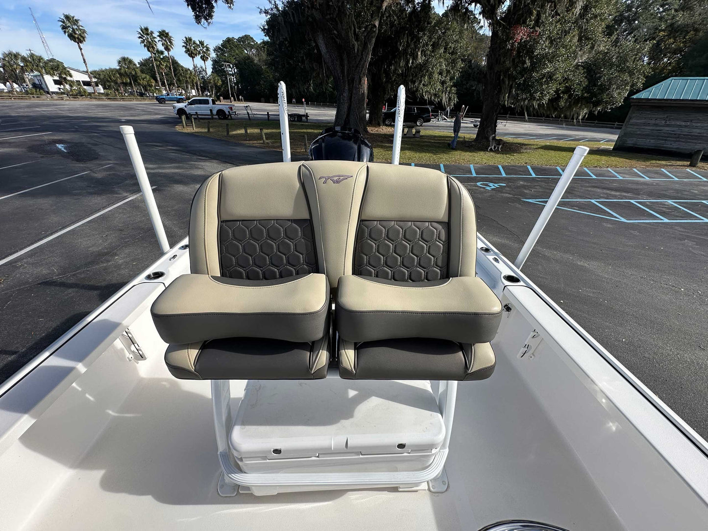 2019 Tidewater 2410 Bay Max
