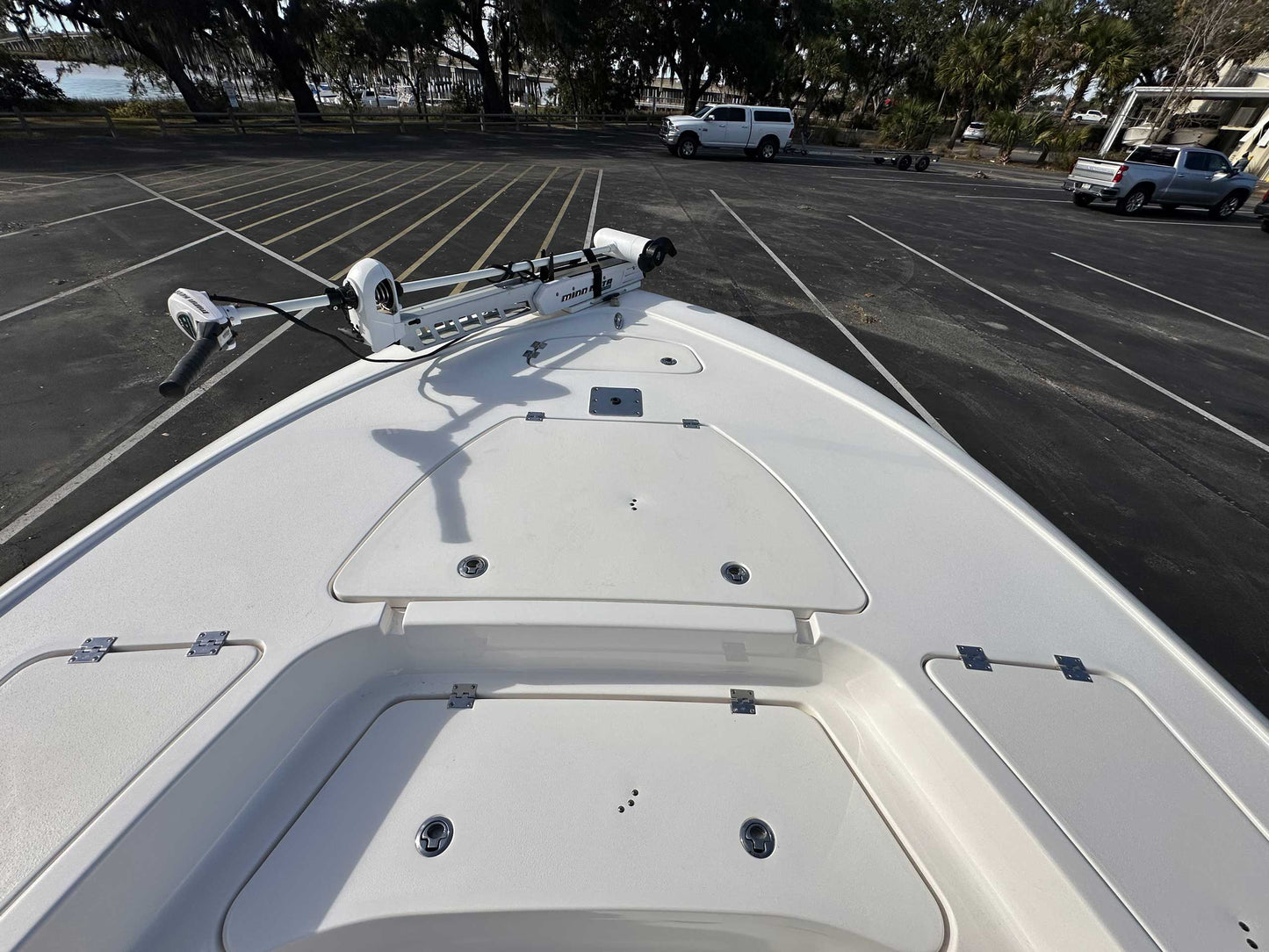 2019 Tidewater 2410 Bay Max