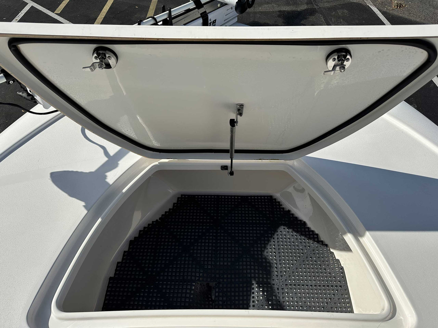 2019 Tidewater 2410 Bay Max