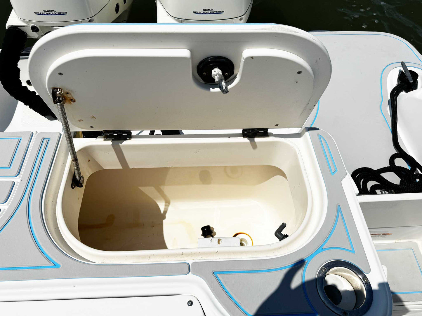 2005 Wellcraft 32 CCF